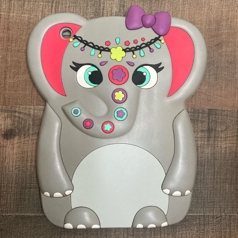 Adorable elephant iPad mini case